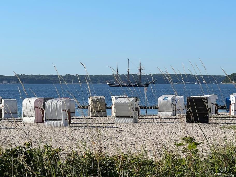 Neue Ferienwohnung Kuestennaehe Mit Terrasse 3Km Zum Strand Osdorf Kültér fotó
